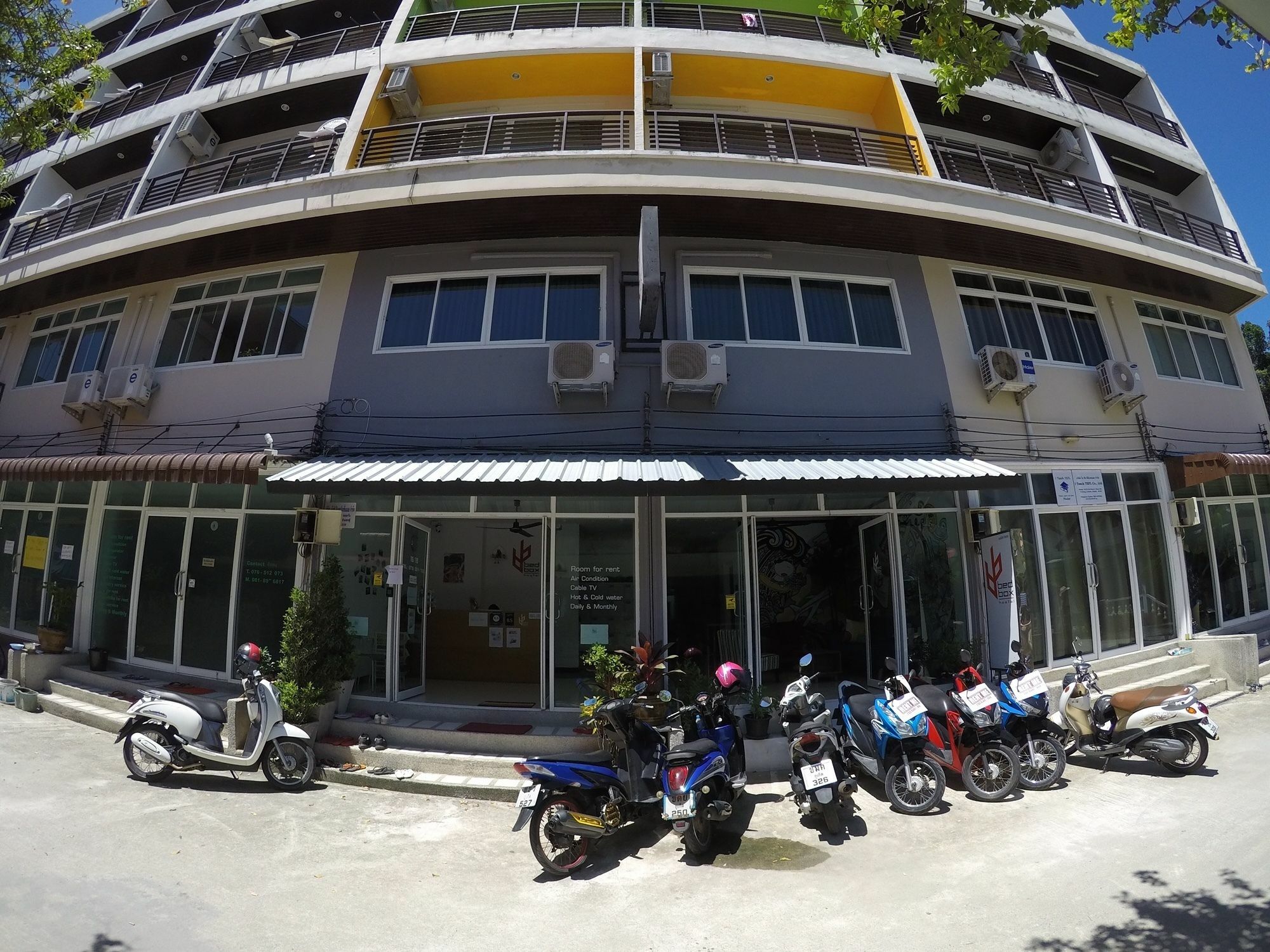 Bedbox Guesthouse And Hostel Patong Eksteriør bilde